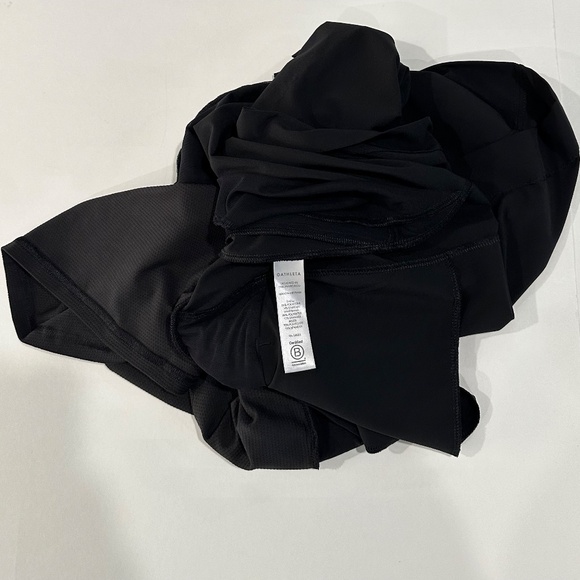 ATHLETA Black Soho Skort -  Size 6. - Picture 10 of 10